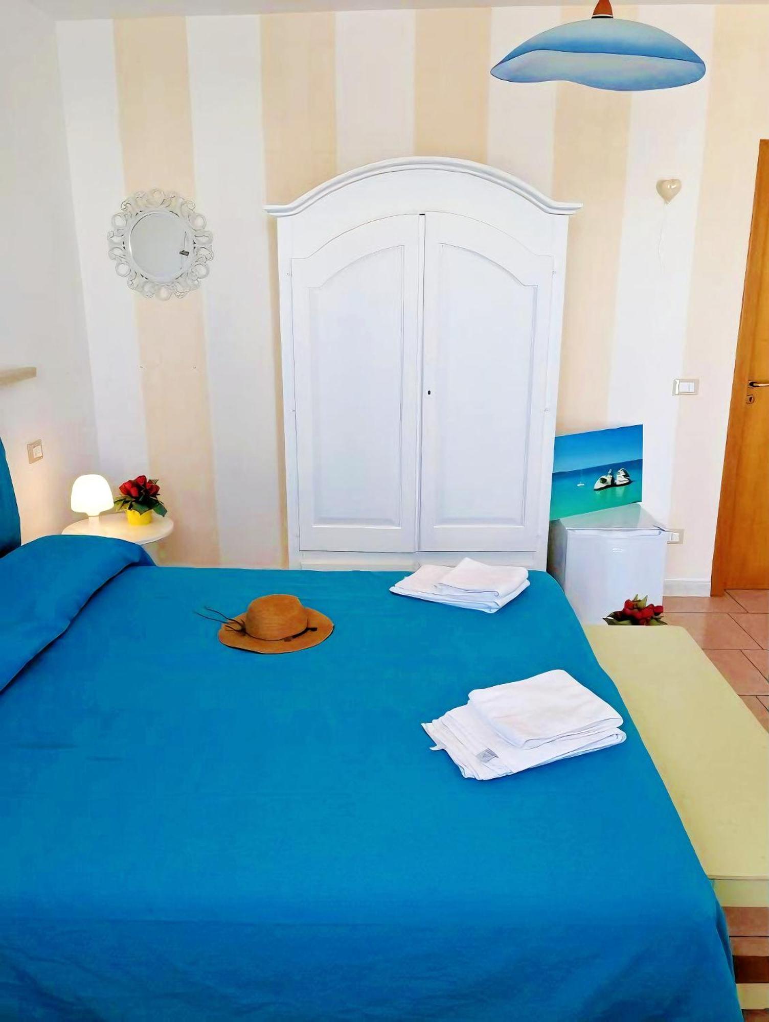B&B Casa De Mare Lido Marini Exteriör bild