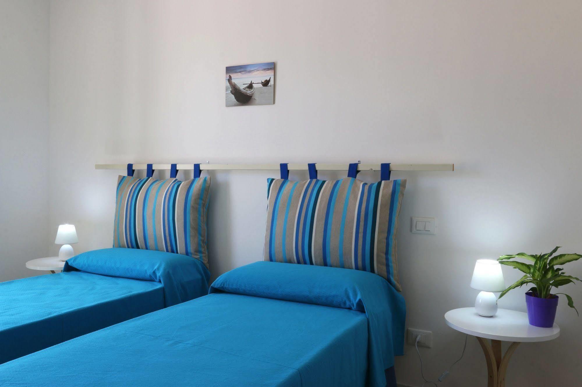 B&B Casa De Mare Lido Marini Exteriör bild